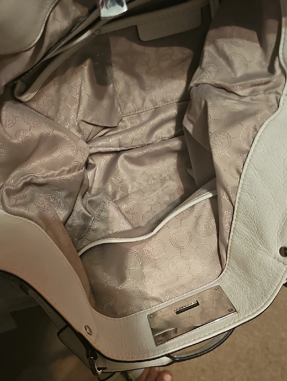 Michael Kors White And Silver Bag - Picture 2 of 7